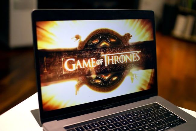 Serien Game of Thrones visas på dator